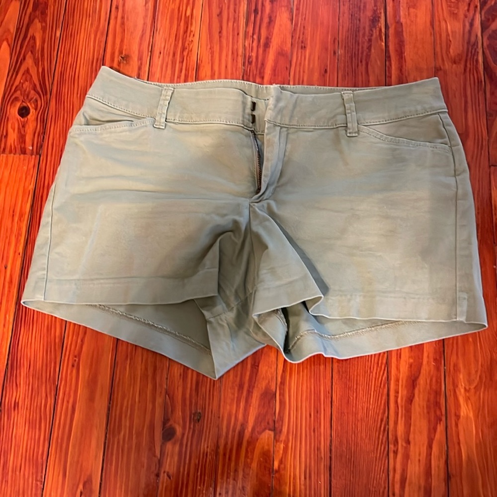 Old Navy Pixie shorts